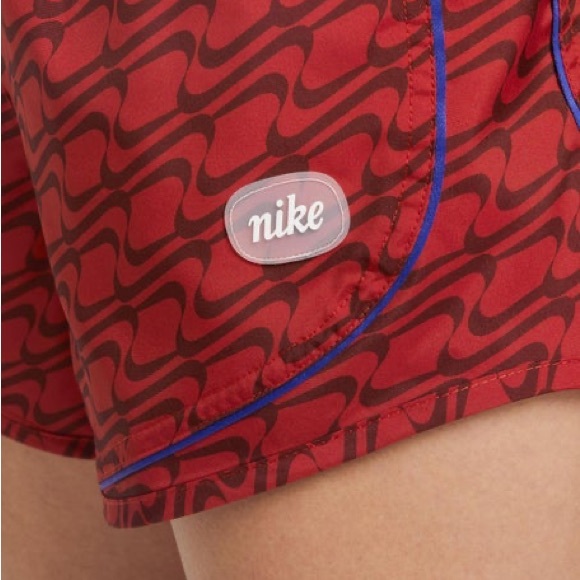 Nike Women's Dri-FIT Tempo Icon Clash Tempo Running Shorts, NWT - Picture 3 of 6